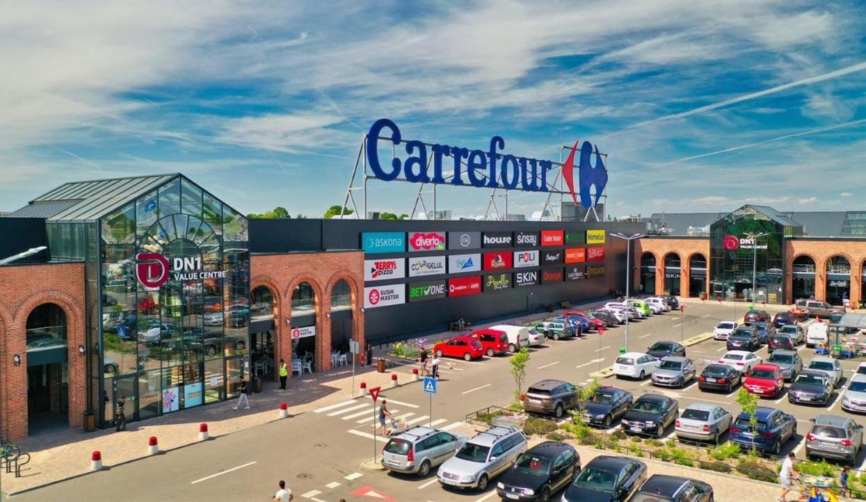 Casuta Bradulet - Aeroport Otopeni & Therme Balotesti Buitenkant foto